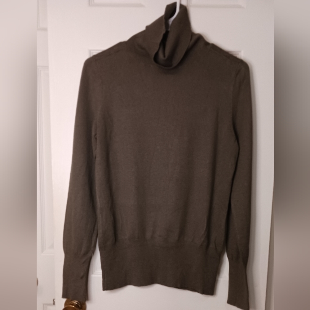 Banana Republic Silk Cotton Cashmere Sweater Turtleneck Size Medium